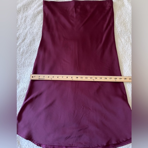 Women’s Elastic High Waist Solid Burgundy Maxi Skirt - Picture 3 of 10